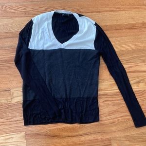 Trouve VNeck Black/White/Grey Sweater